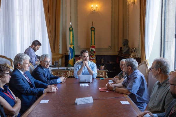 Assinatura do contrato para início das obras do Teatro Italiano do Multipalco Eva Sopher